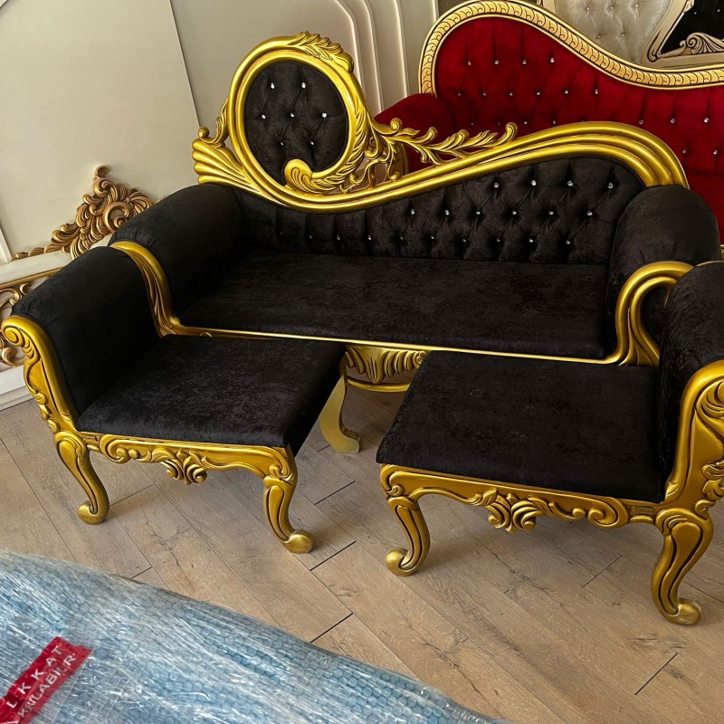 Siyah Gold Josephine Taht