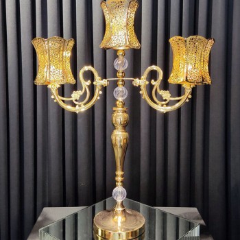 LALE ÜÇ KOL ŞAMDAN LALE ÜÇ KOL ŞAMDAN